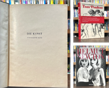 Art Curated by REaD